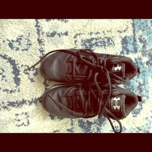 Black Under Armour shoes